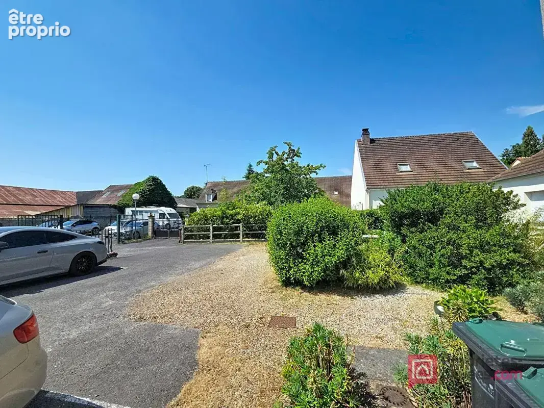Appartement en rez-de-chaussée avec cour et 2 stationnements - photo 10