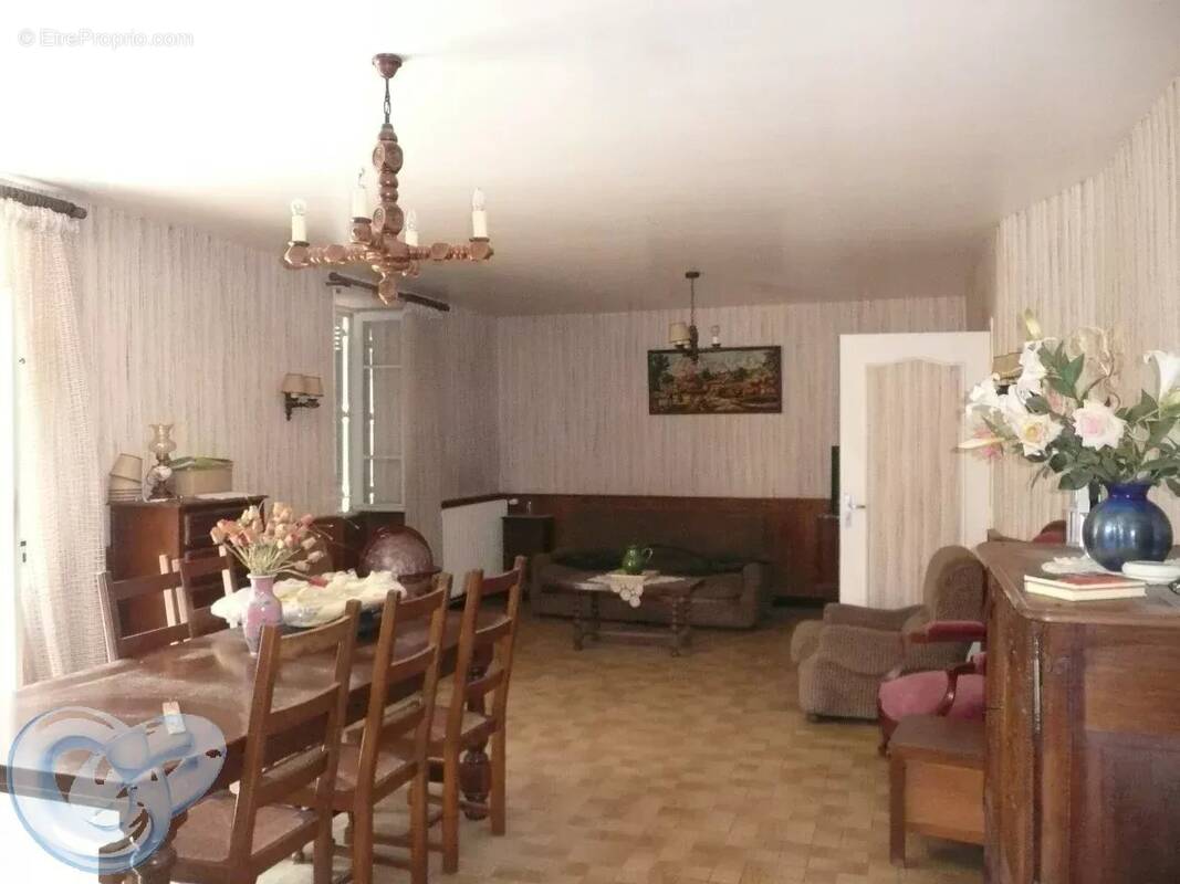 Maison à SAINT-MARTIAL-DE-NABIRAT