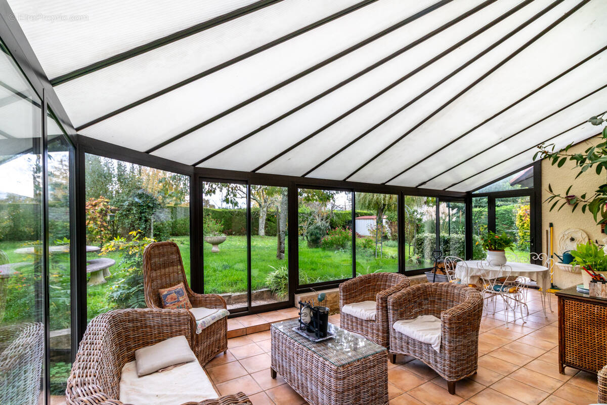 Maison à LA CHAPELLE-DES-POTS