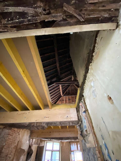 Appartement à AVESNES-SUR-HELPE