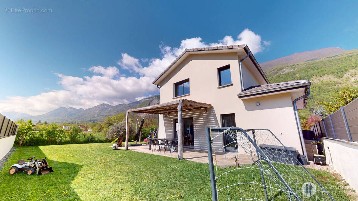 Maison à VIF