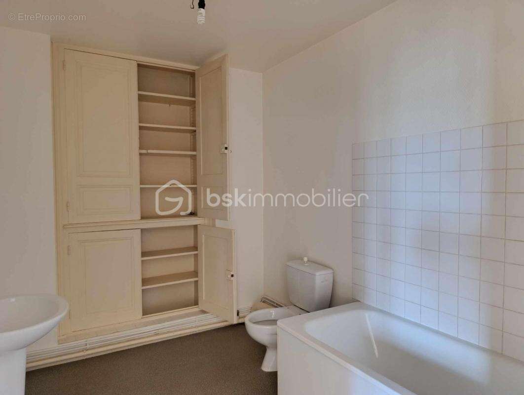 Appartement à MORTREE