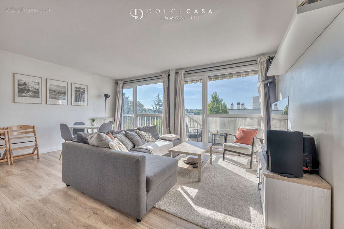Appartement à LE PERREUX-SUR-MARNE
