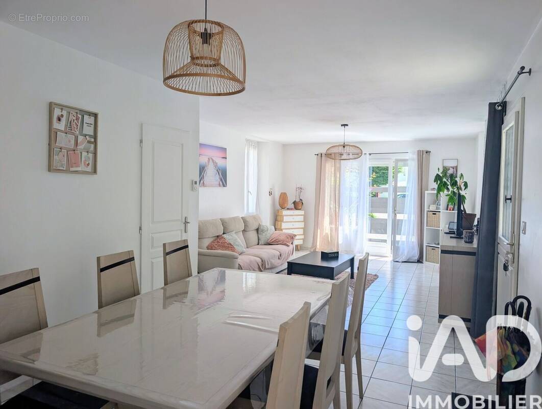 Photo 1 - Maison à LE GUA