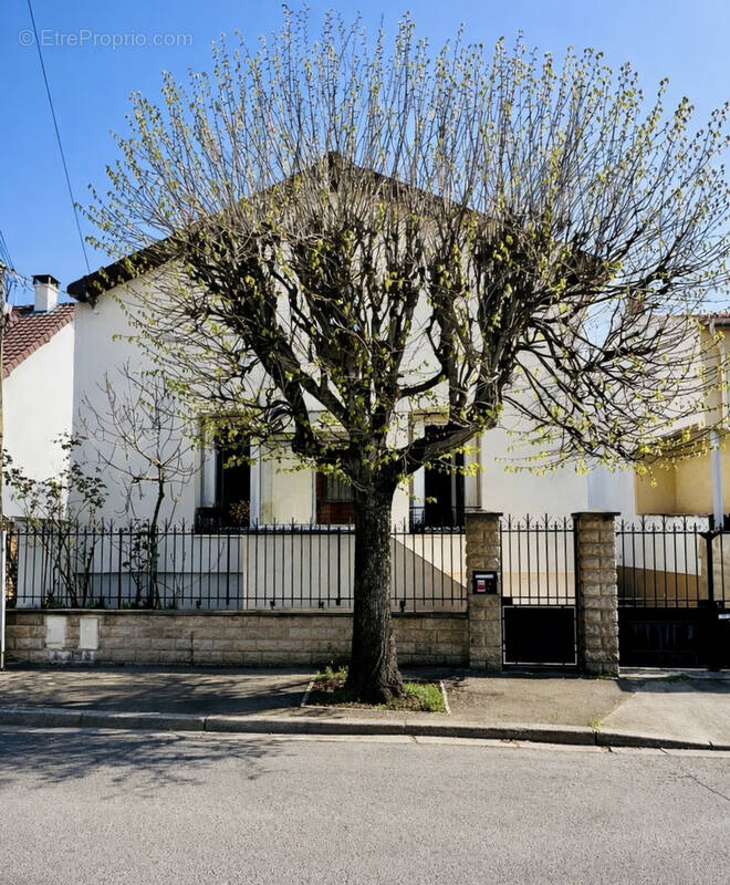 Maison à DRANCY