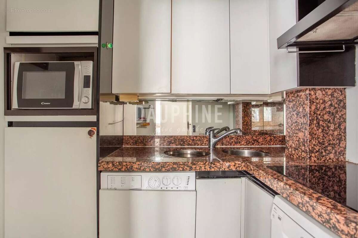 Appartement à PARIS-6E