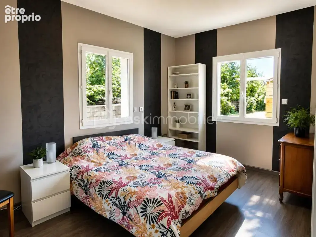 Maison contemporaine de plain-pied – 209 m² – 6 chambres – Plancher chauffant rafraîchissant – DPE A - photo 16