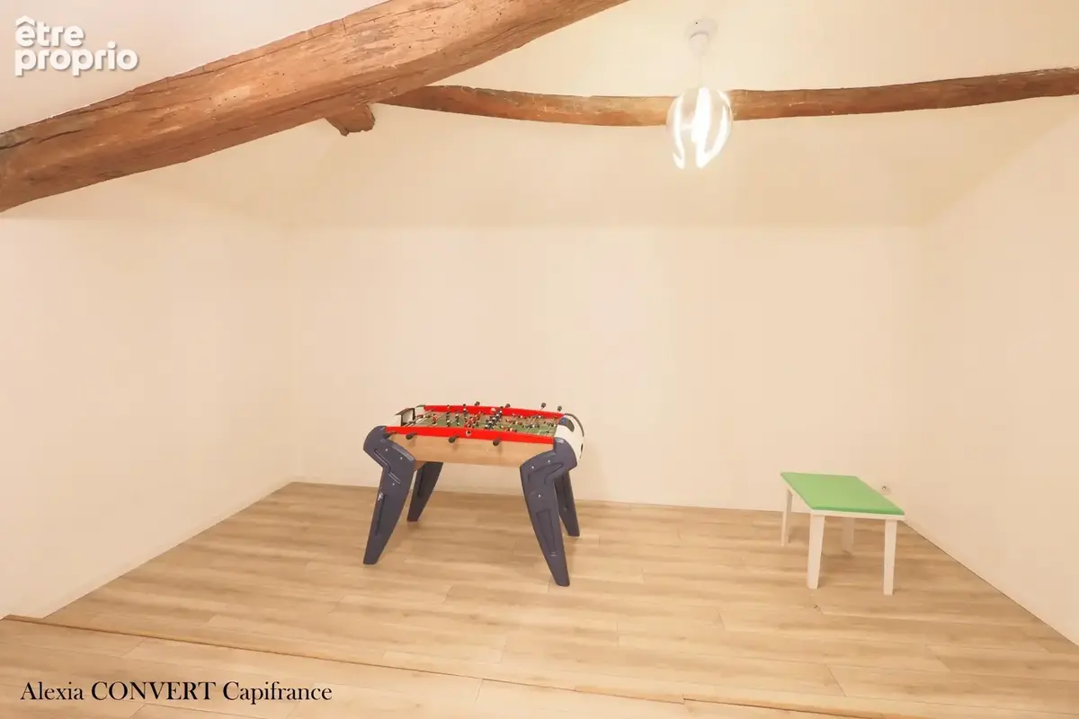 Ferme Rénovée à vendre 6 pièces 249m² SAINT DENIS LES BOURG (01) - photo 13