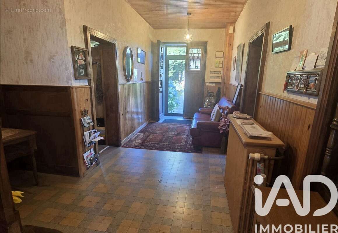 Maison 296 m² à Saint-Pierre-De-Trivisy  - photo 5