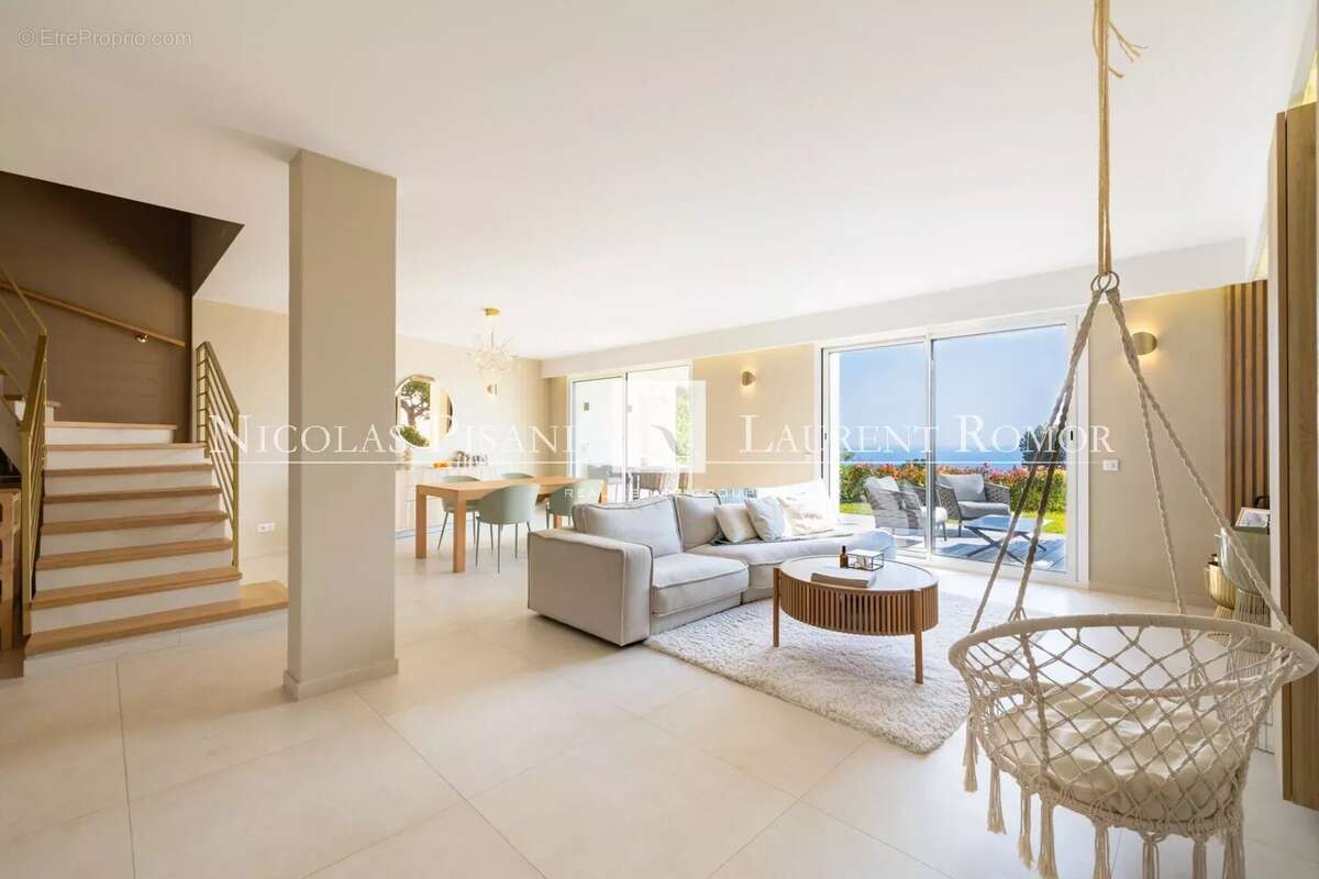 Appartement à VILLEFRANCHE-SUR-MER