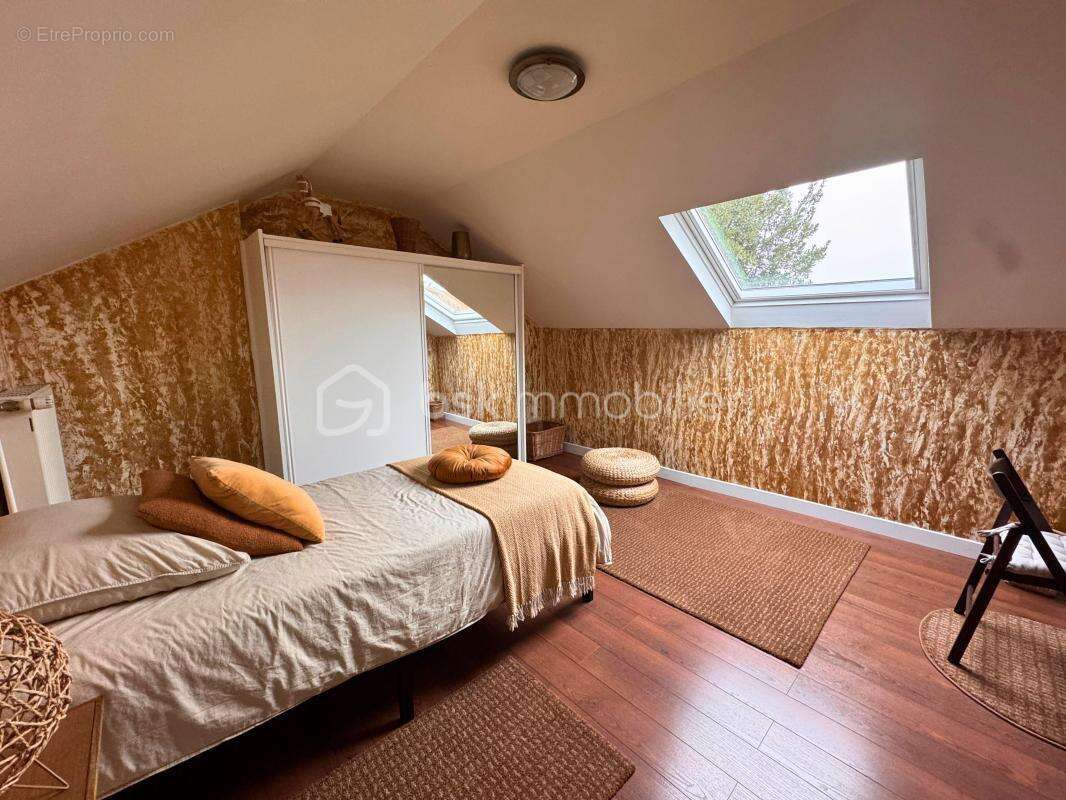 Maison à TREMBLAY-EN-FRANCE