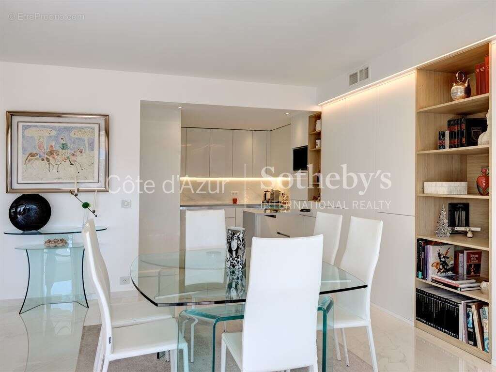 Appartement à LE CANNET