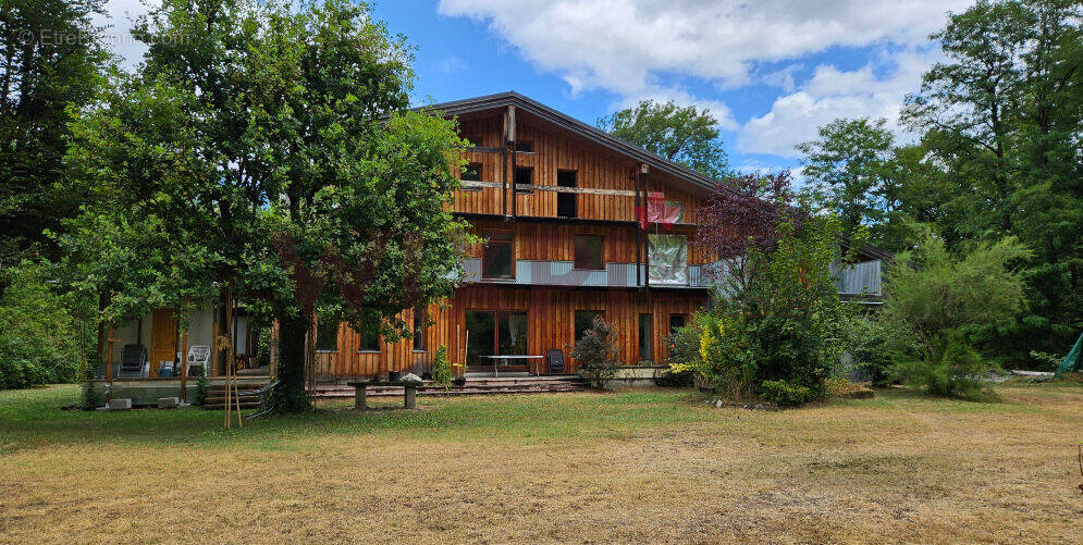 Maison à GRIGNON