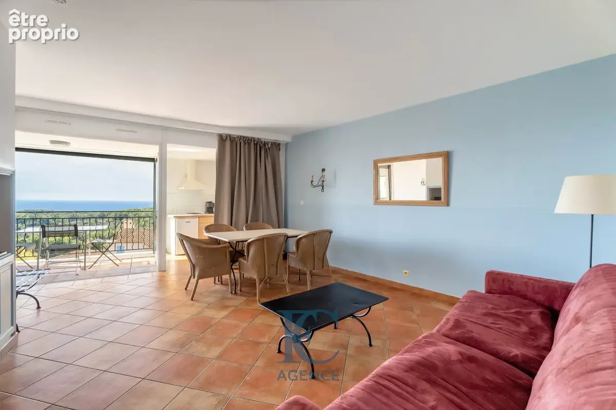 Appartement T2 de 50 m2 avec vue mer au Golf de Frégate - photo 2