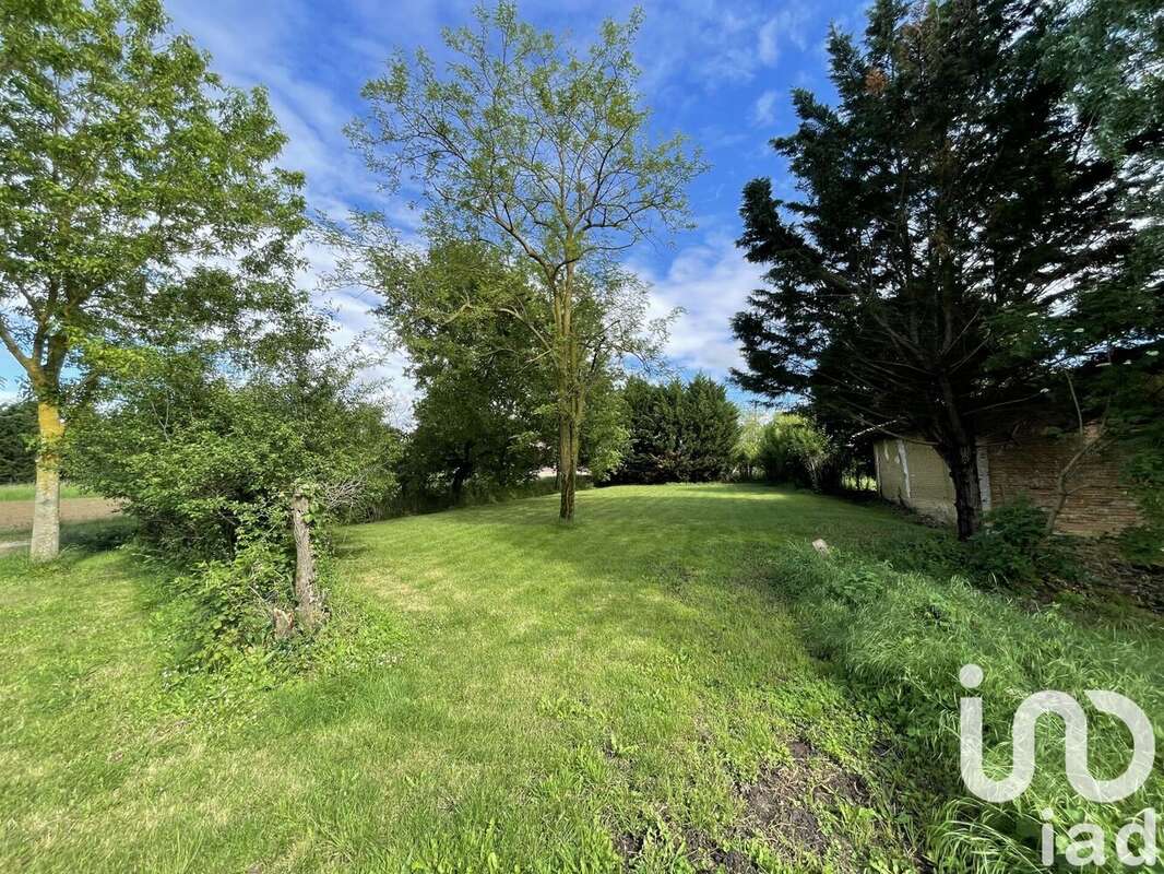 Photo 2 - Terrain à AYGUESVIVES