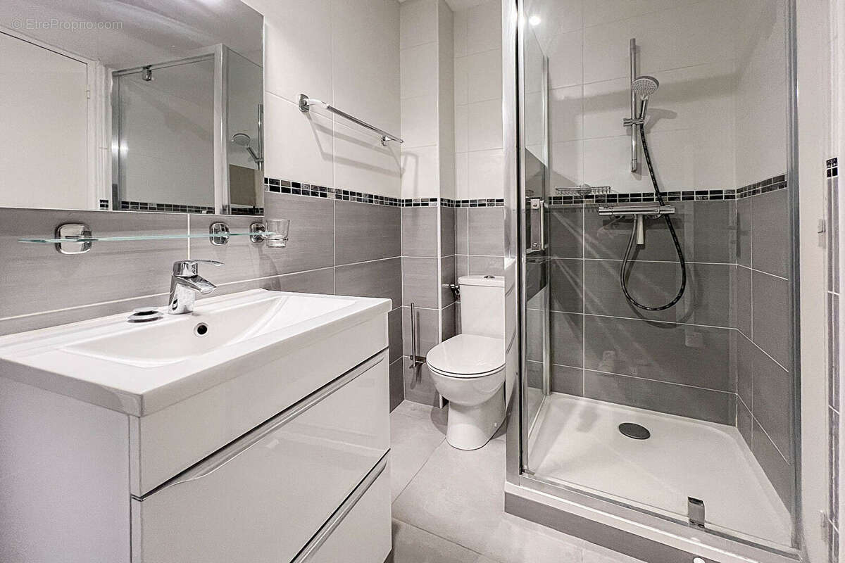 Appartement à LES CLAYES-SOUS-BOIS