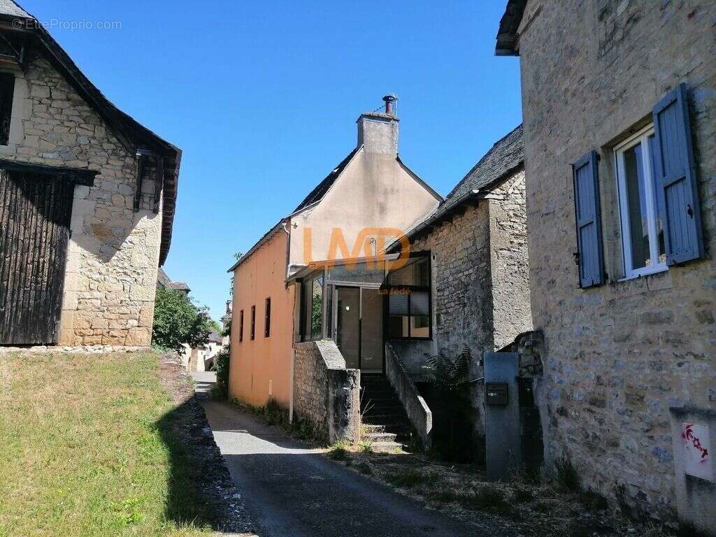 Maison à rénover Nuces - photo 2