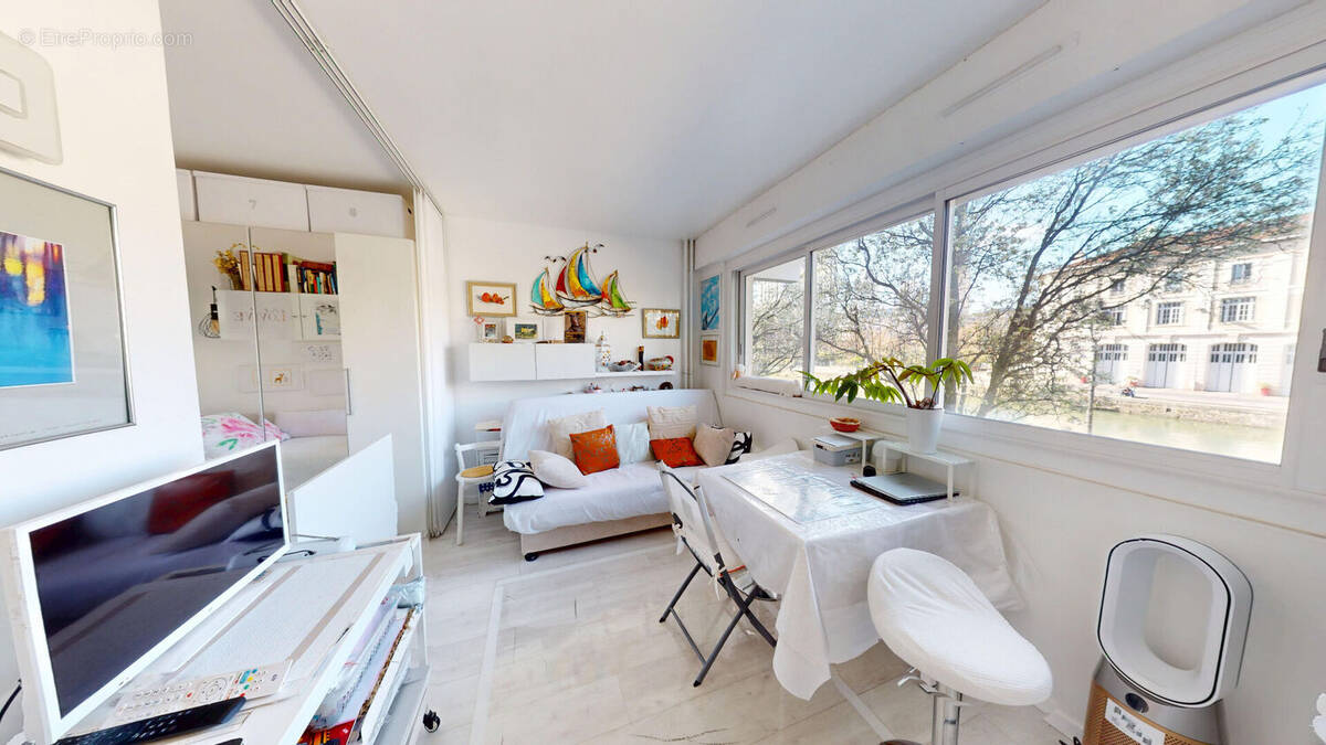 Appartement à PARIS-19E