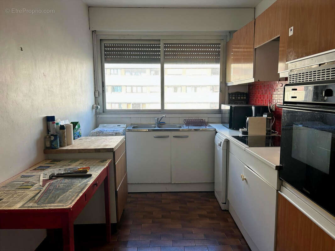 Appartement à MARSEILLE-6E