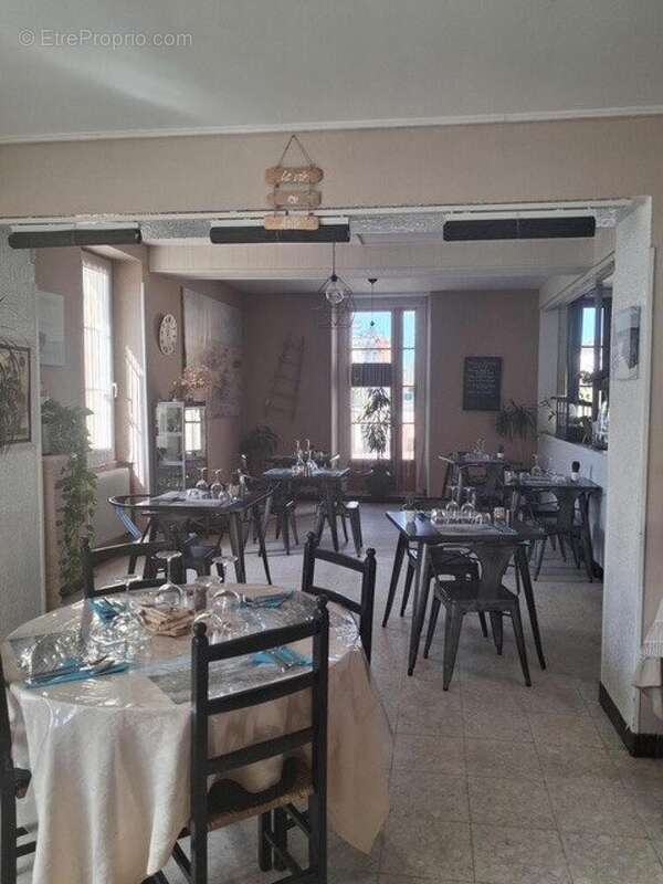 Photo 3 - Commerce à VENDAYS-MONTALIVET