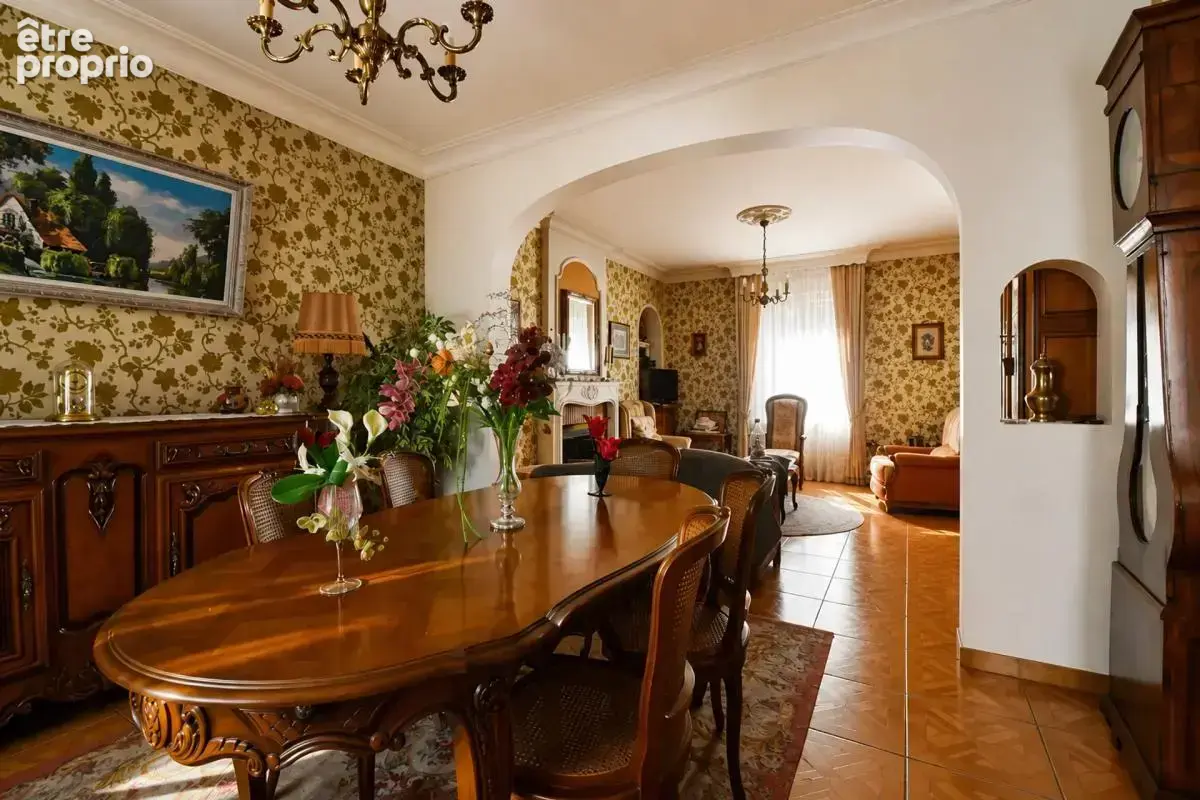 Maison Bourgeoise de 8 pièces de 185 m² à Châteaumeillant - photo 5