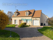 Maison à AVERNES