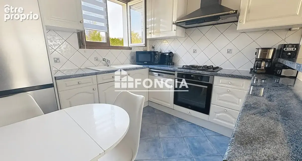 Dernier etage lumineux - photo 8