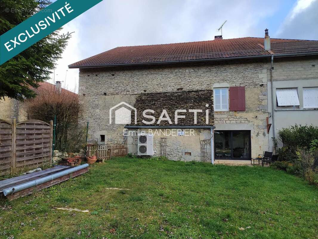 Photo 3 - Maison à SAUGEOT