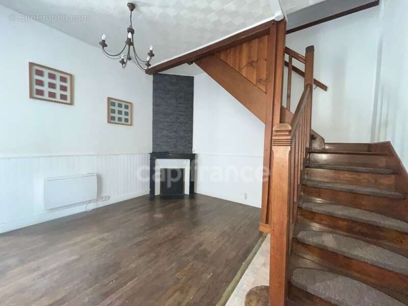 Maison de ville de caractère au coeur de CHÂTEAU RENARD (45) - 4 pièces - idéal primo accédant ou investisseur ou activité profe - photo 17