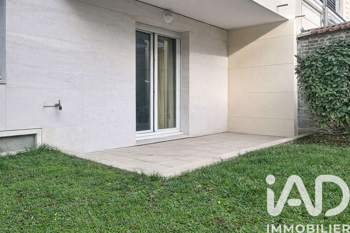 Photo 7 - Appartement à COURBEVOIE