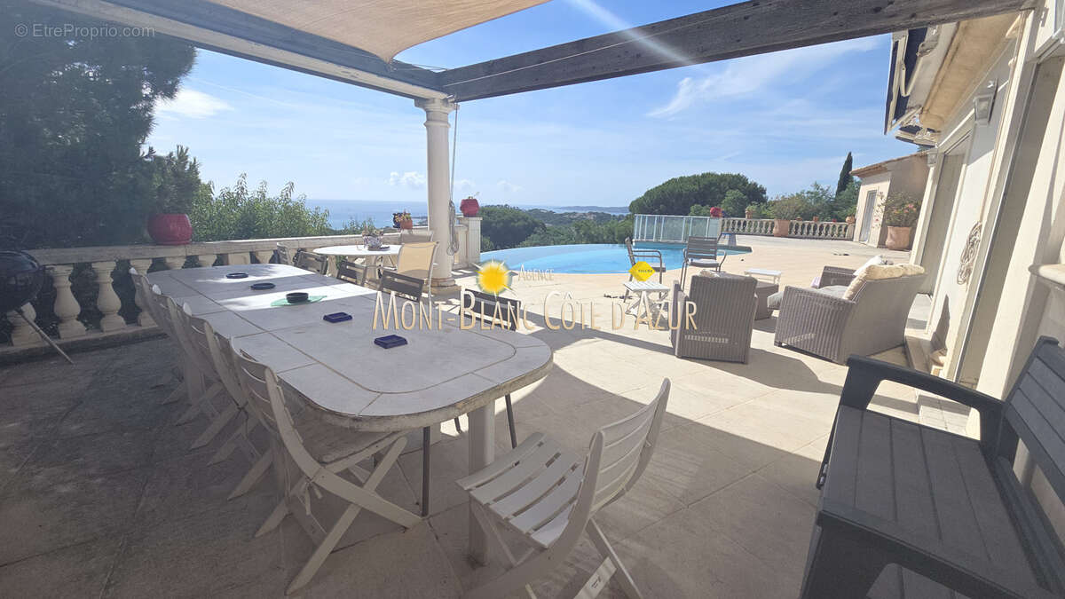 Villa vue mer paoramique 5 chambres grand terrain piscine calme - photo 8