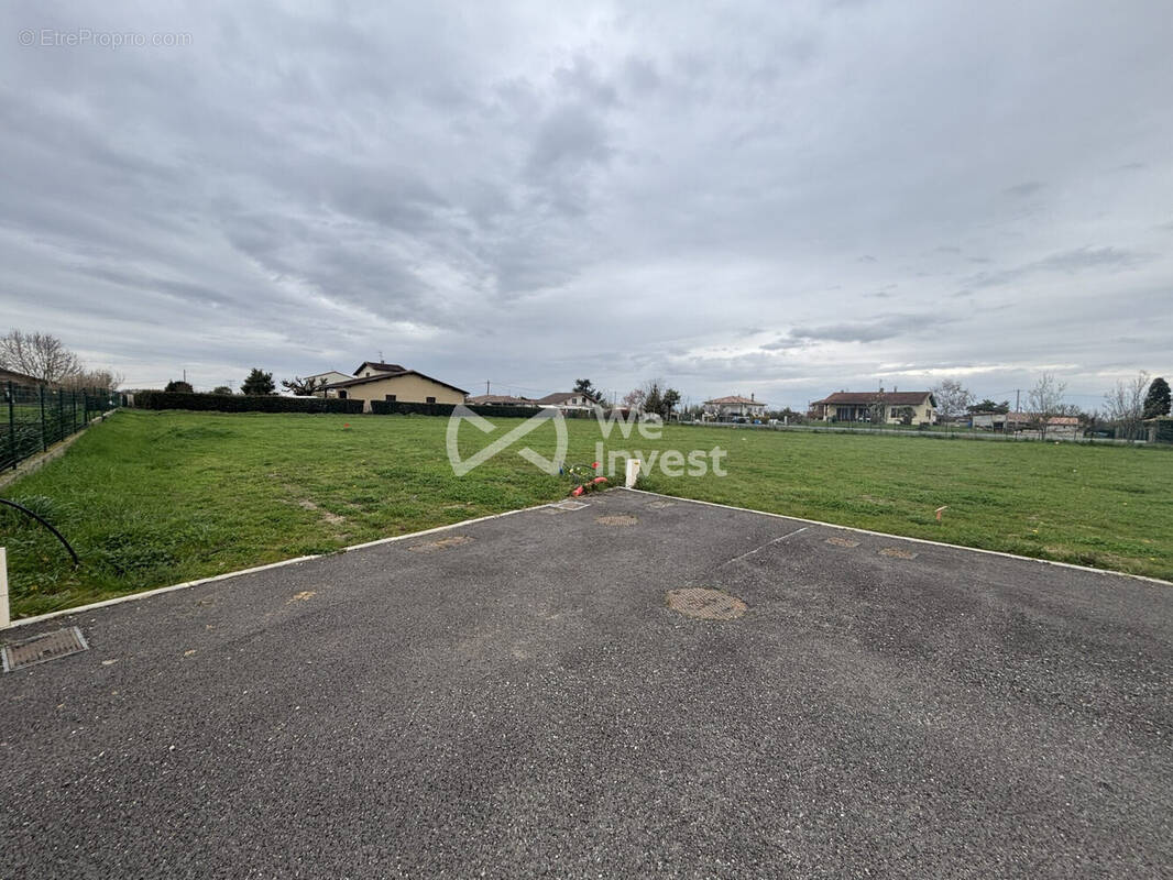 Terrain à VERDUN-SUR-GARONNE