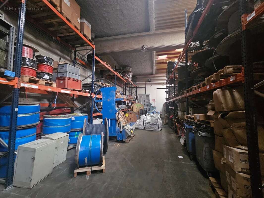 Commerce à COURCOURONNES