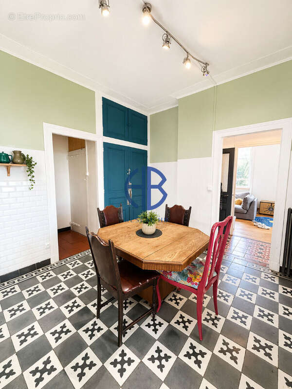 Maison à LA TOUR-DU-PIN