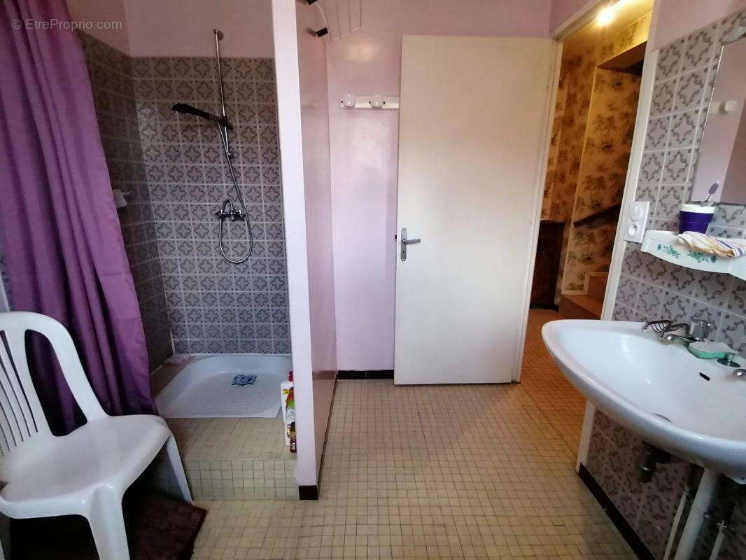 Maison à SAINT-SULPICE-LES-FEUILLES