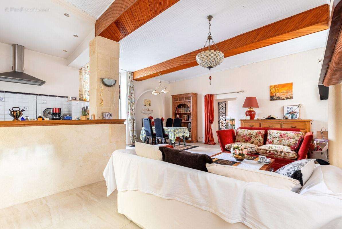 Maison à CASTETS-EN-DORTHE