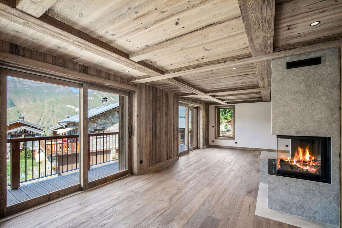 73440 SAINT-MARTIN-DE-BELLEVILLE Chalet Alpin a vendre. SH 234m². 5 chambres - photo 5