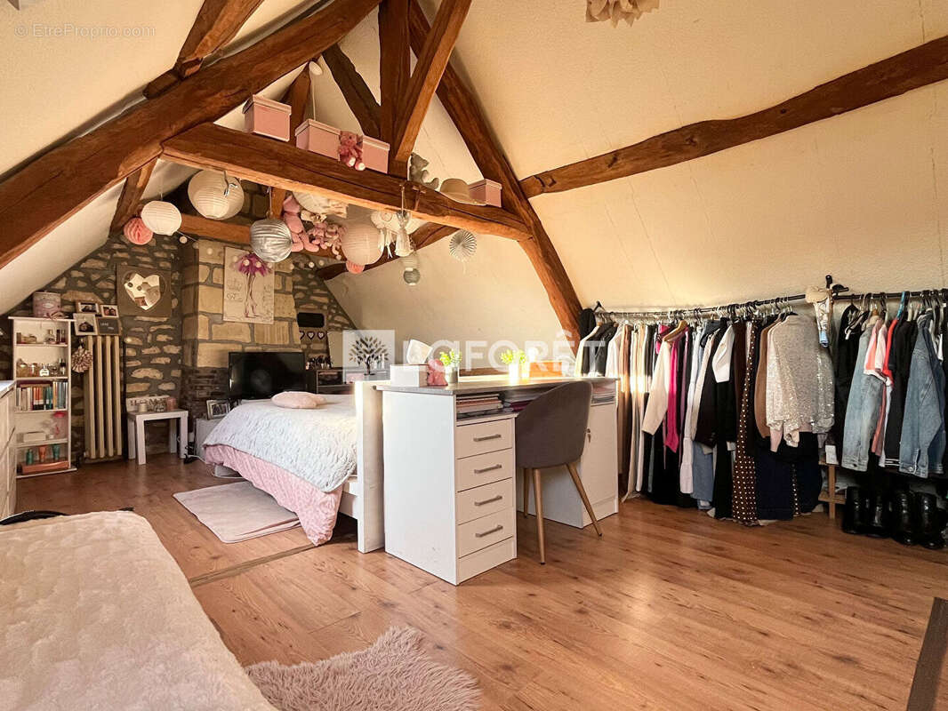 Maison à BALAGNY-SUR-THERAIN