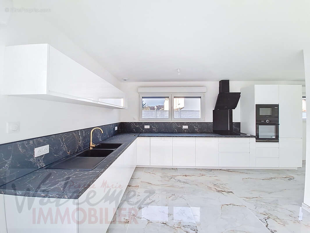 Maison à PETITE-FORET