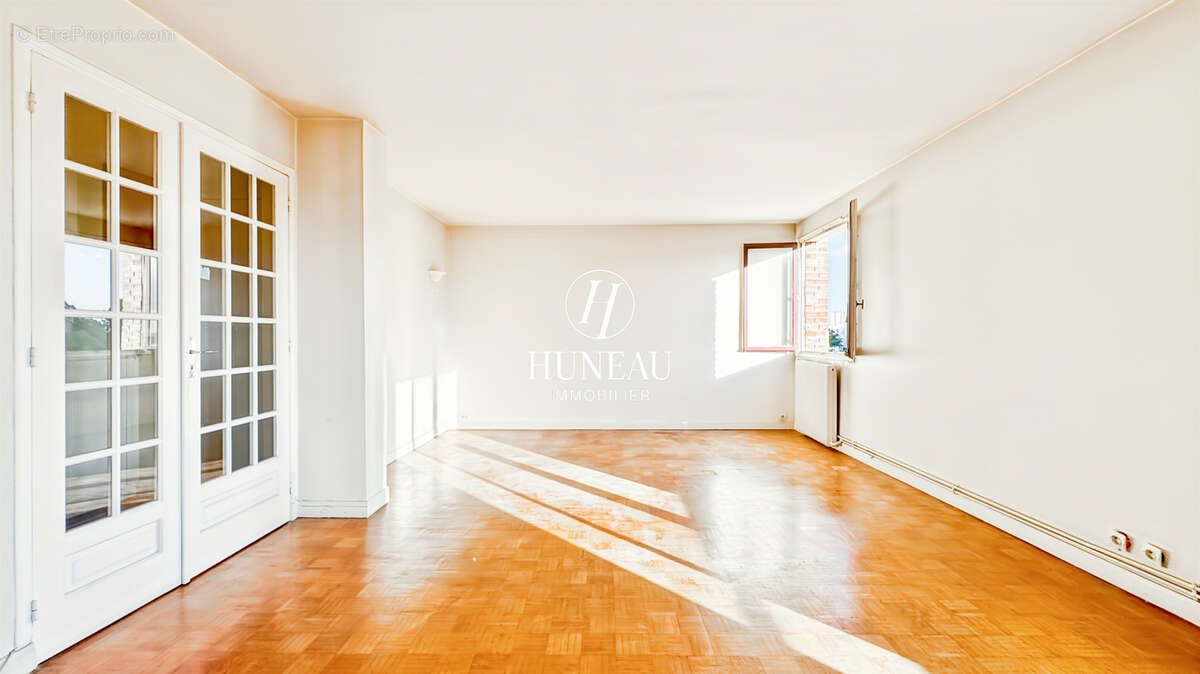 Appartement à PARIS-19E