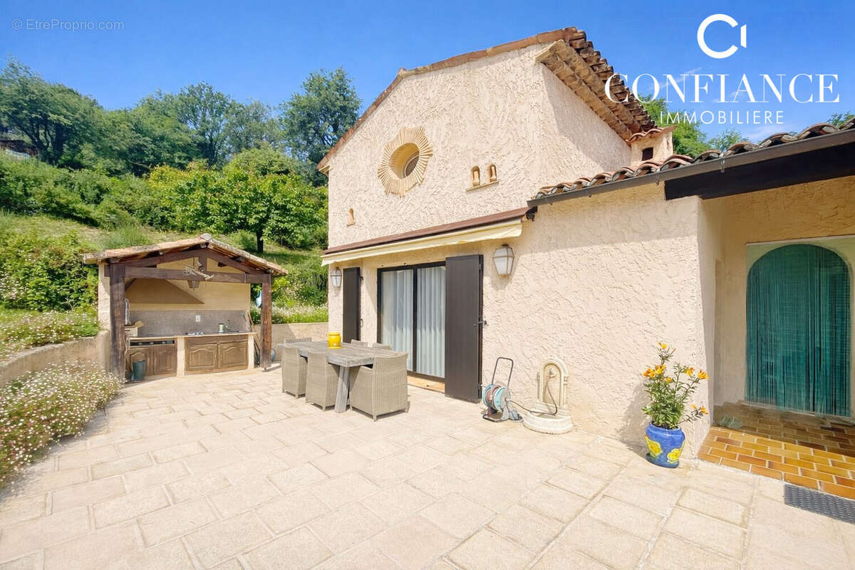 Maison à GATTIERES