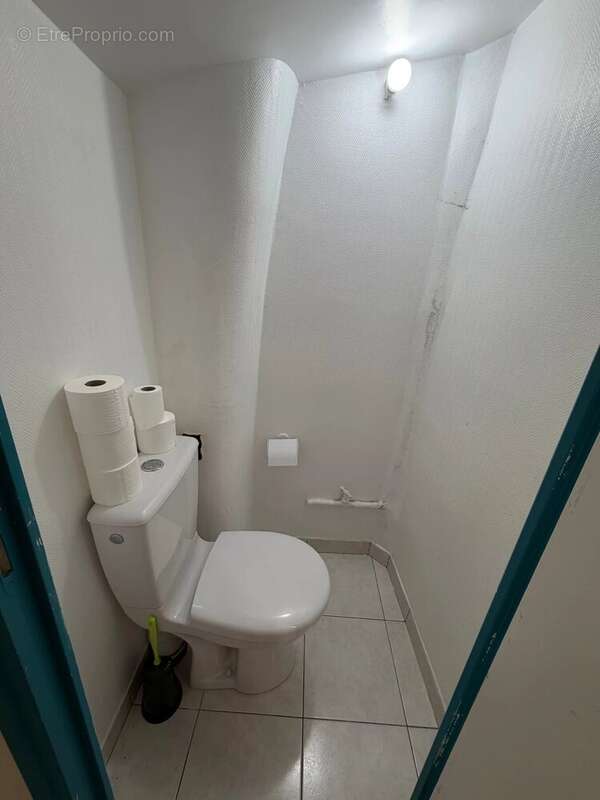 PARIS 6ᵉ – RUE DE RENNES – Un petit appartement qui a tout d'un grand ! - photo 11