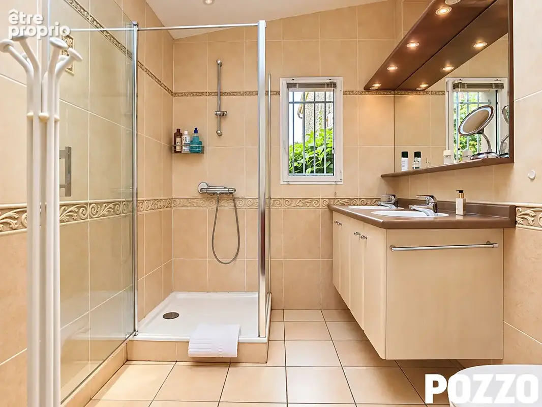 A Vendre - MAISON DE MAITRE - Roz Landrieux - Piscine - photo 21