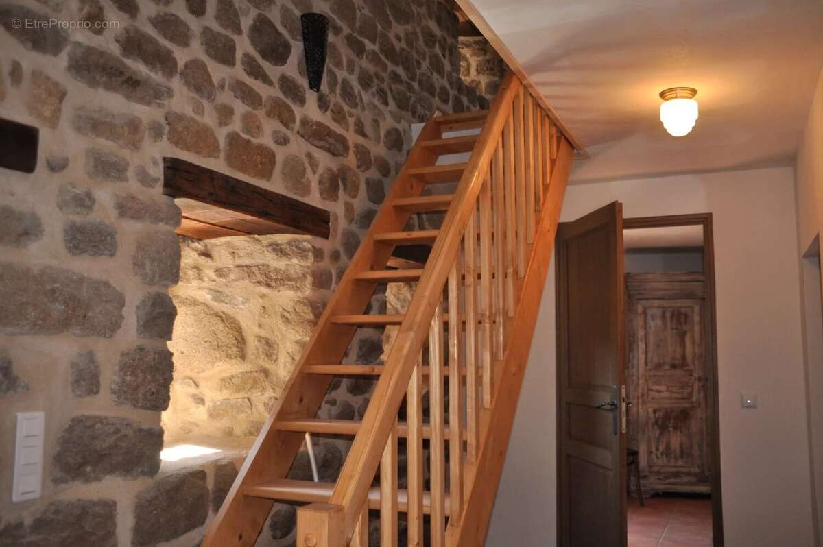 Appartement à PRIVAS