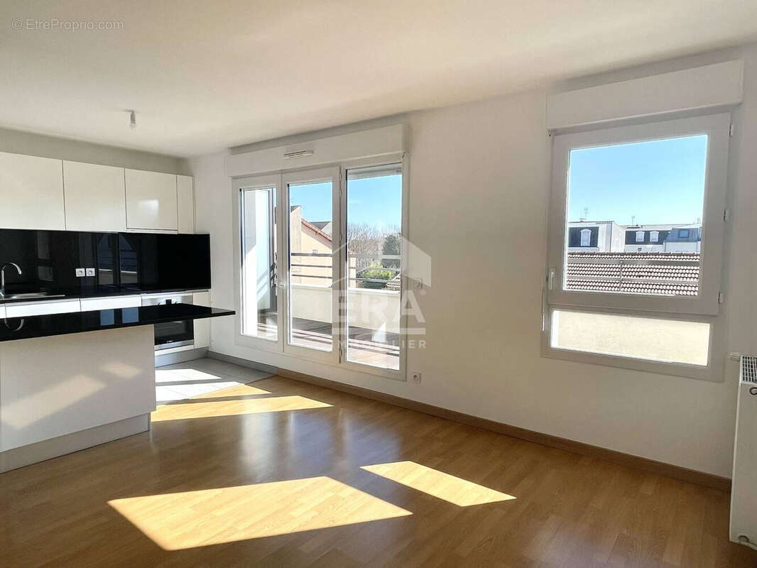 Appartement à PONTAULT-COMBAULT