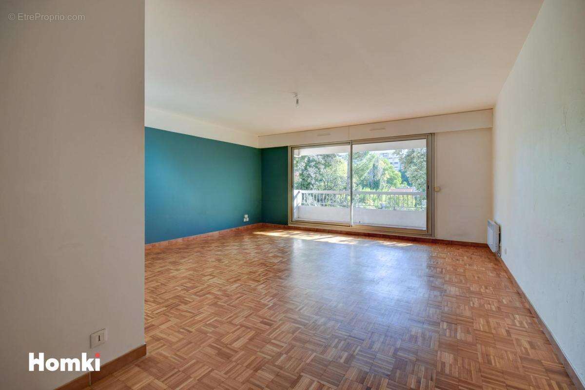 Appartement à MARSEILLE-9E