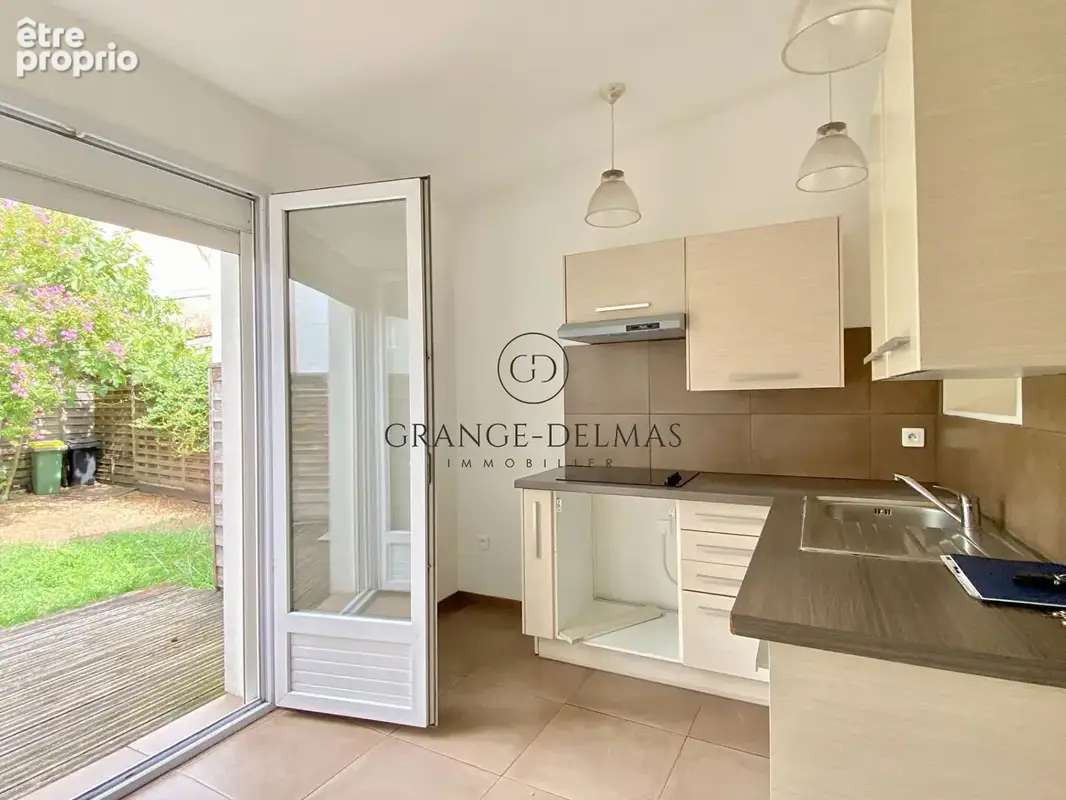 Maison de plain pied en pierre avec jardin - CAUDÉRAN - photo 5