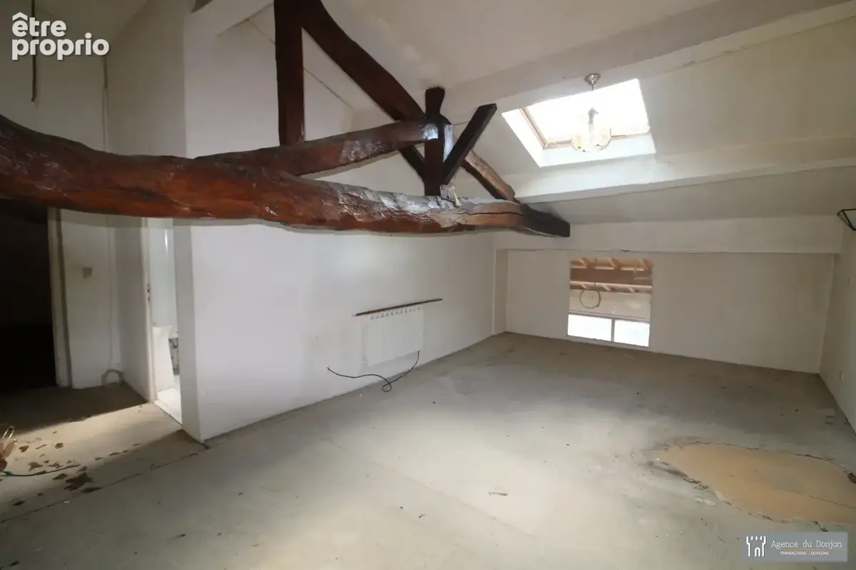 Maison 7 pièces 217 m² à vendre à Champagnolles (17240) - photo 7
