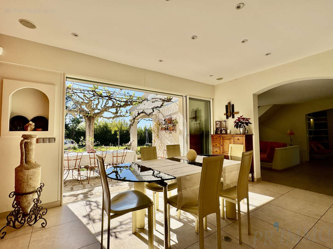 Maison à FREJUS