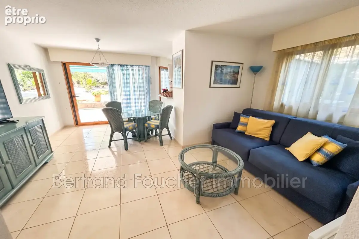 Appartement 2 pièces 41 m² à vendre à Cavalaire-Sur-Mer (83240) - photo 3